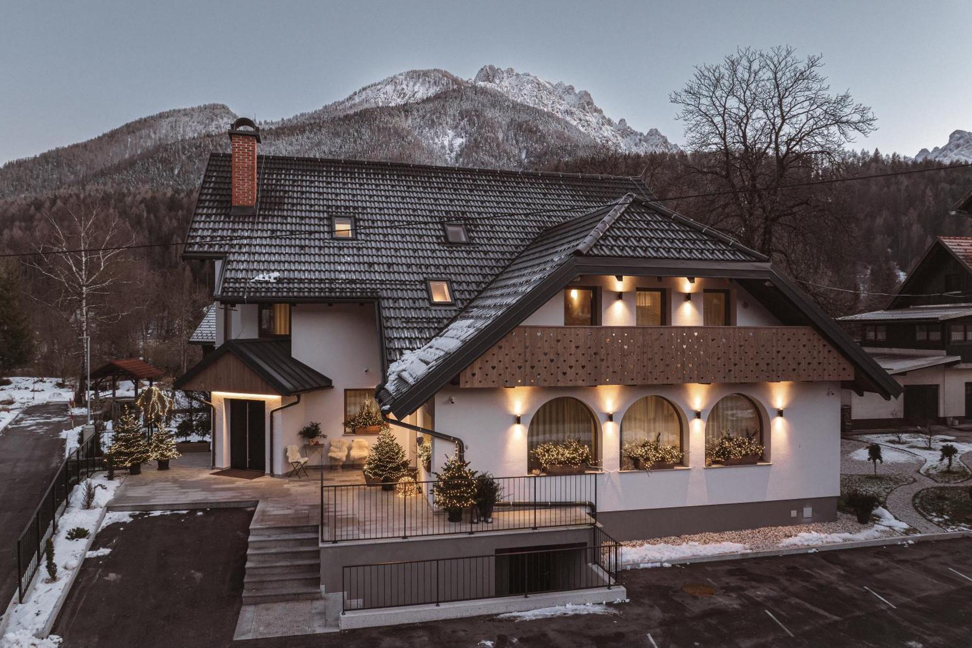 Apartments And Rooms Kaja Kranjska Gora Zewnętrze zdjęcie